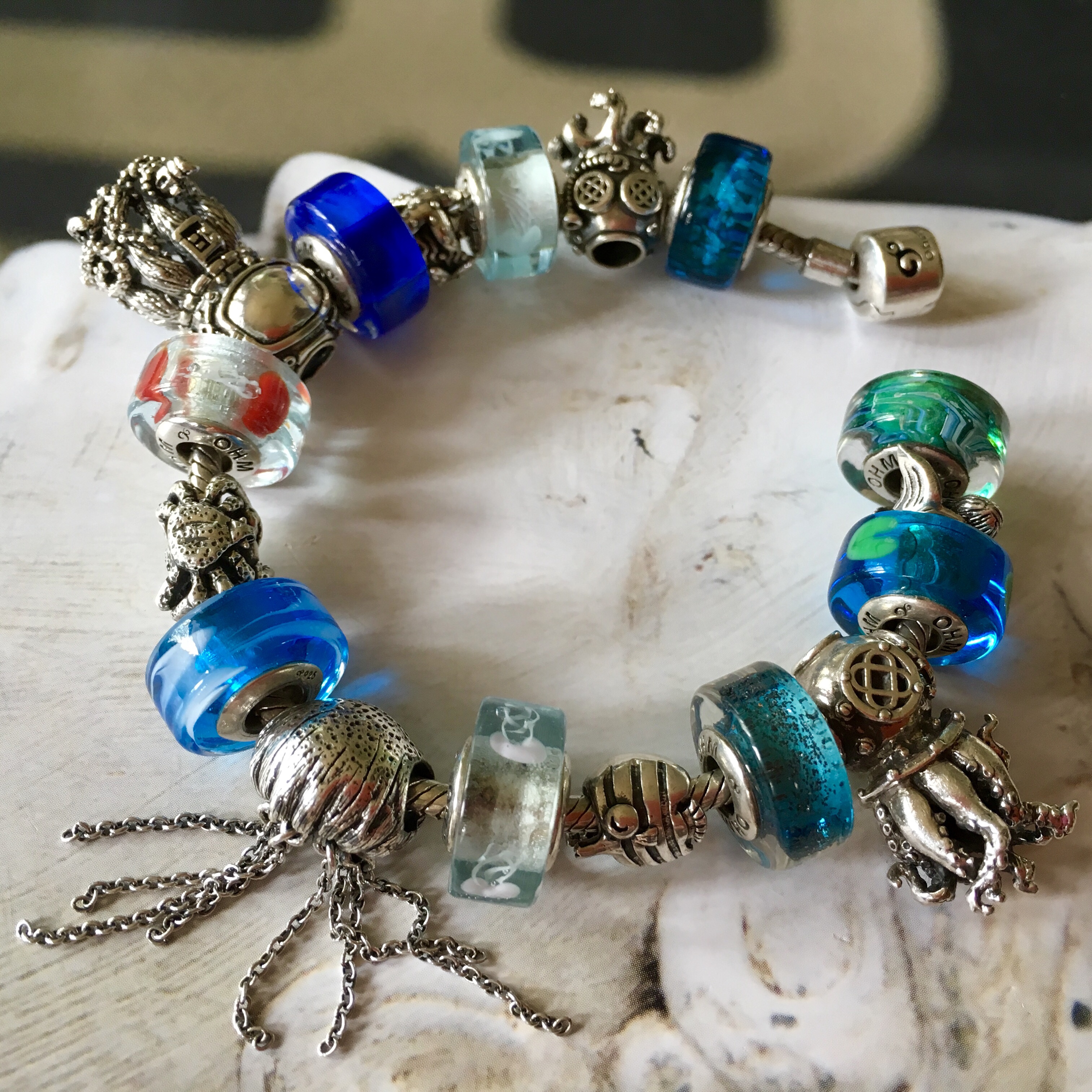 OHM (Jelly)fish Stories – Trudy's charms 'n beads